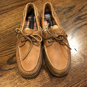 Women’s Sperry Top Sider boat shoes